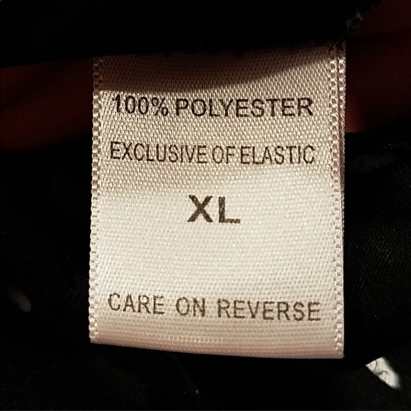 New York and Company Black Scalloped & Punched Tunic Top, Size XL - Picture 6 of 6